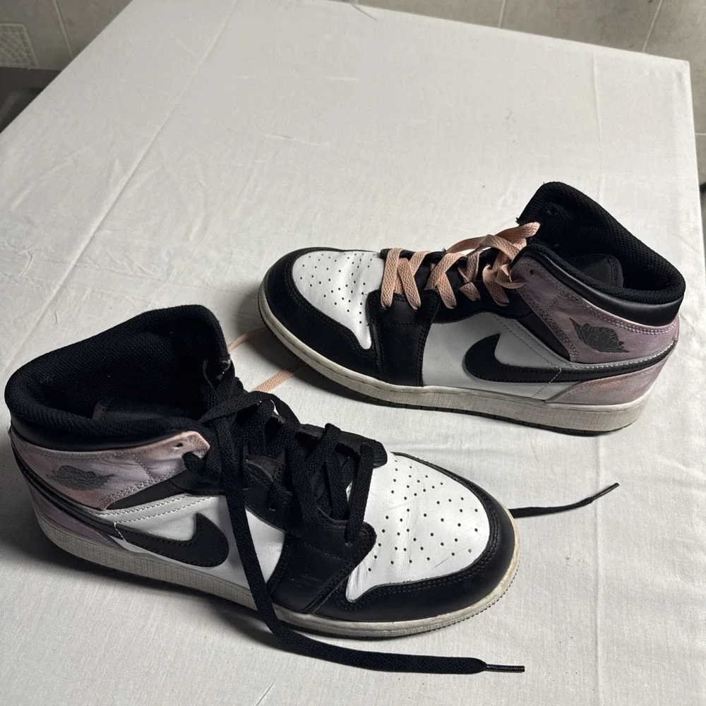Size 10 - Jordan Mid SE Zen Master DM1200-001